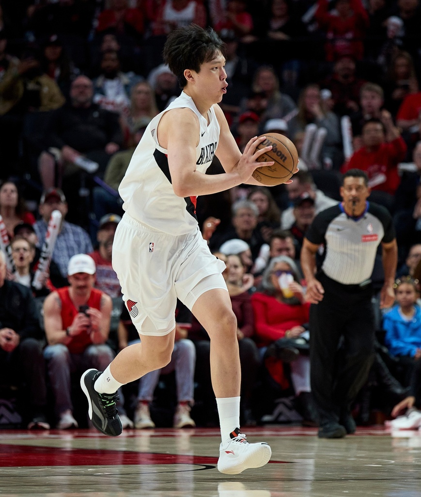 苏群：明天打湖人是杨瀚森的机会 要是还打五小雷迪克要高兴坏了